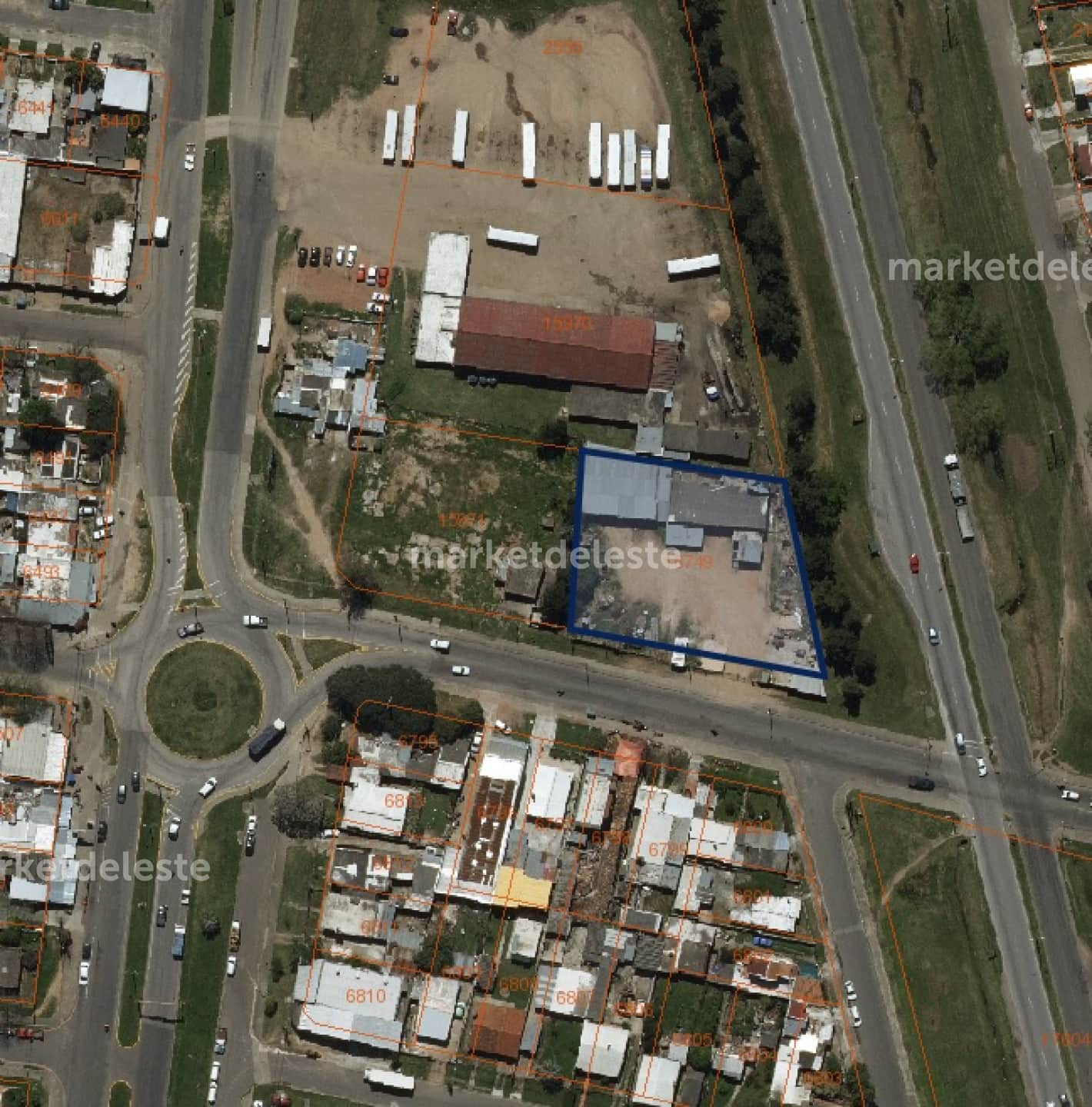 Property main image
