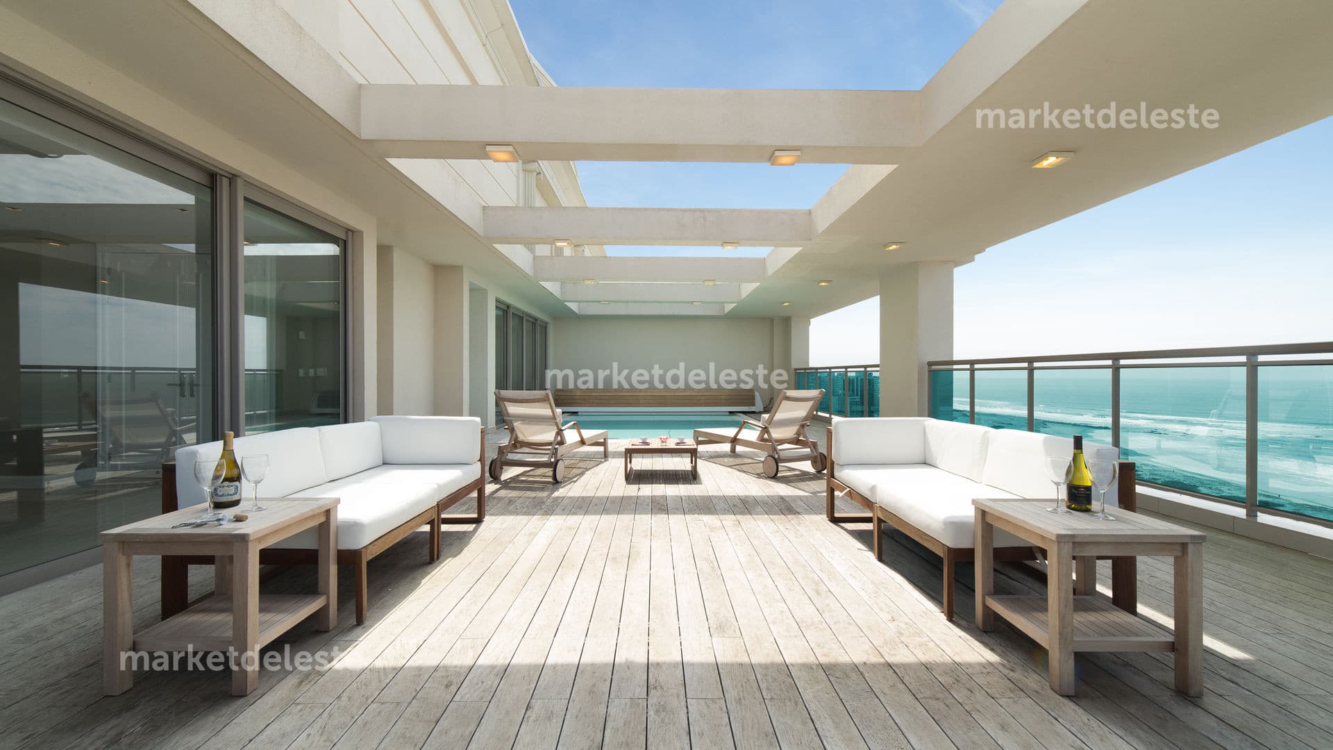 DEPARTAMENTO EN PLAYA BRAVA PENT HUSE DUPLEX