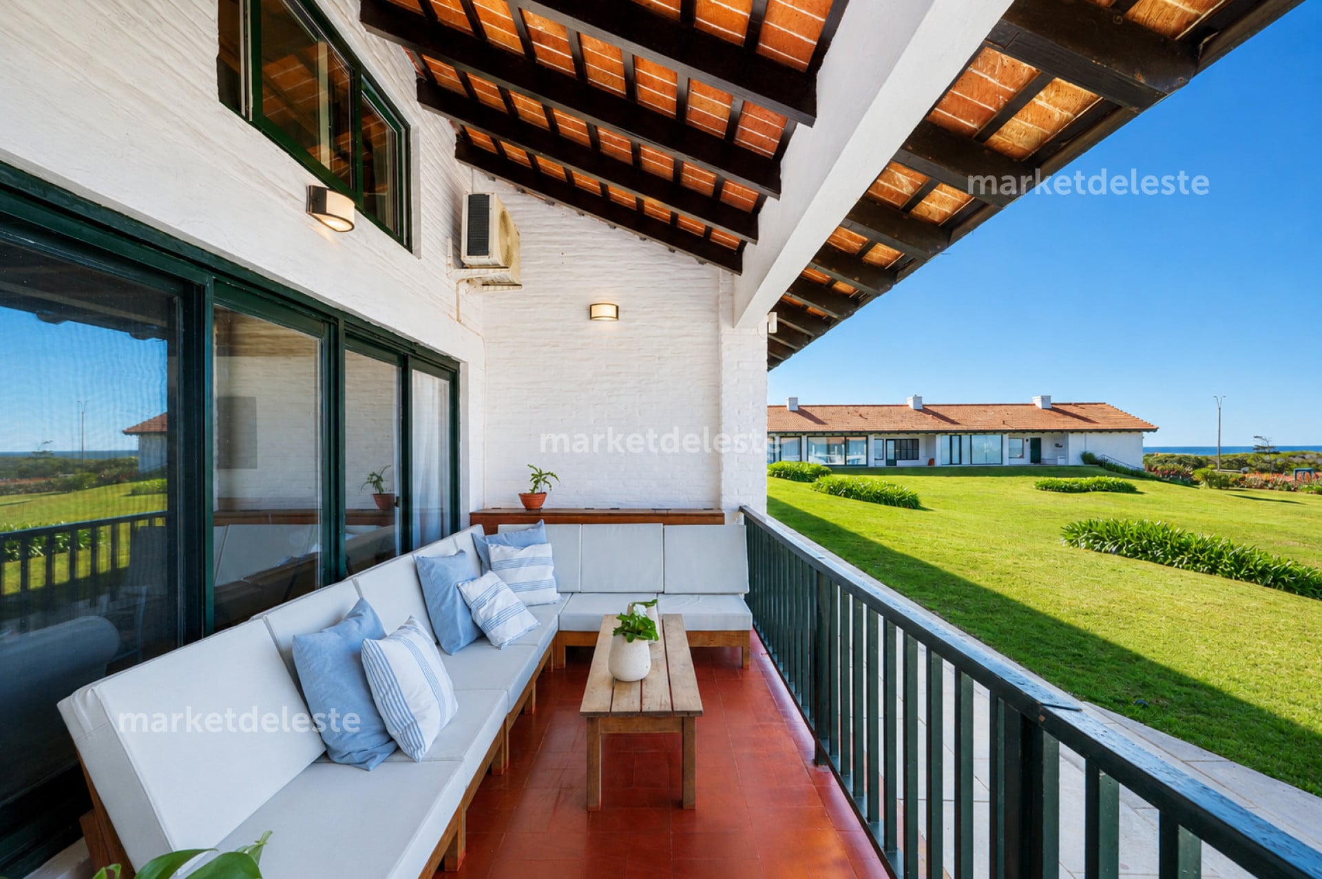 DUPLEX EN PRIMERA LINEA PLAYA BRAVA