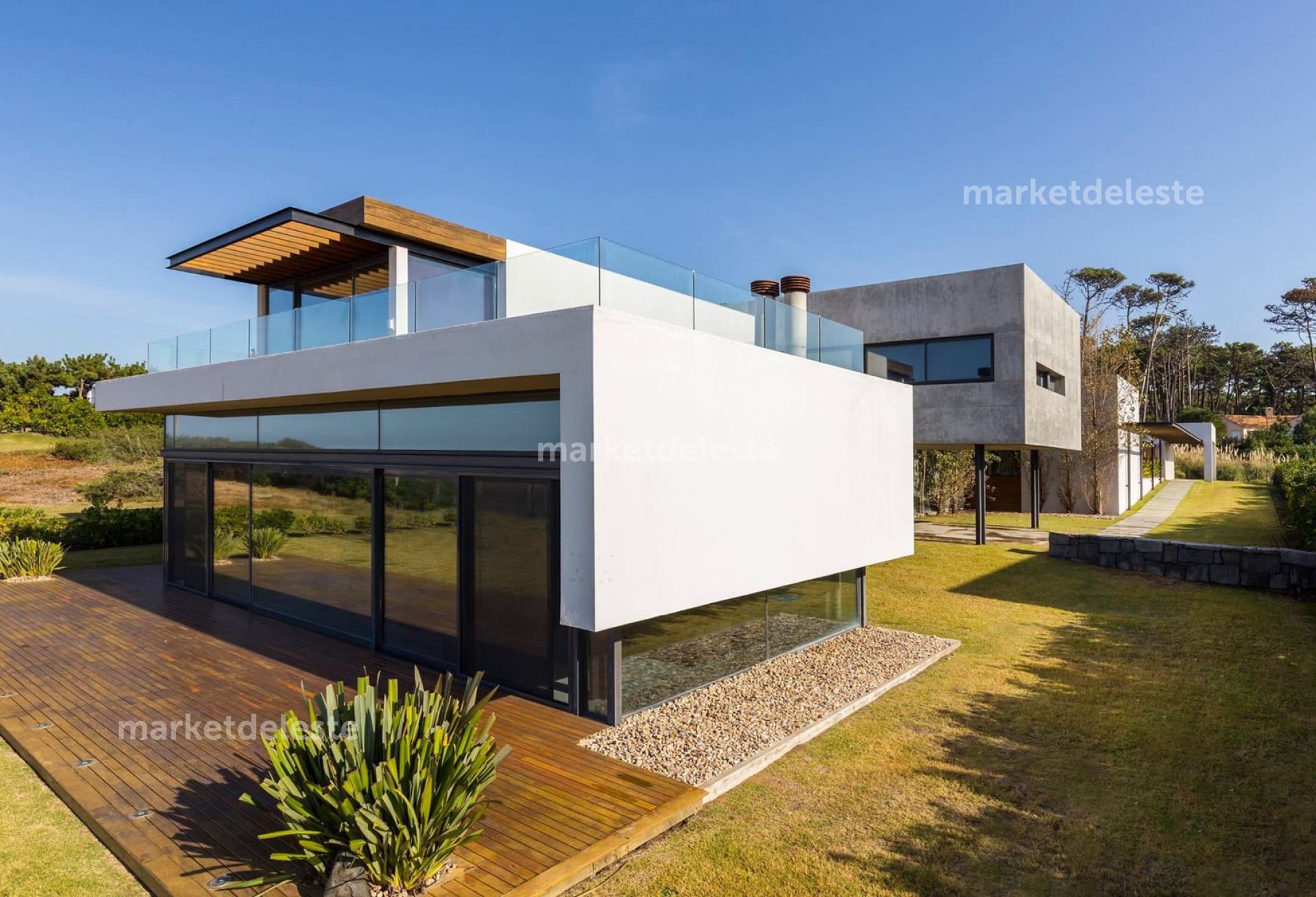 LAGUNA BLANCA CASA PRIMERA LINEA
