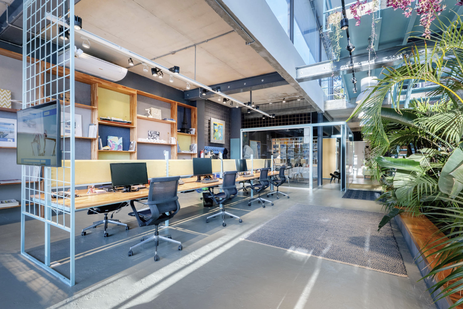 Oficina Marketdeleste interior